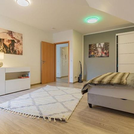 Altstadtapartment, 80 Qm,2 Schlafzimmer,Parkplatz,Netflix Котбус Екстер'єр фото
